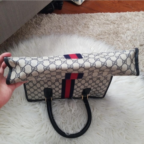 Authentic Vintage Gucci Shopper Tote - Picture 5 of 10
